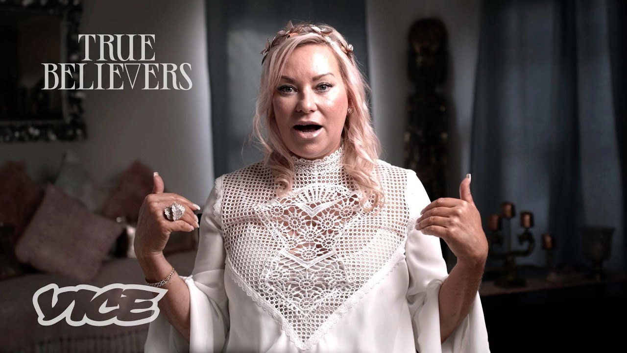 I Got Buried Alive to Rise the Ranks of a 'Cult'