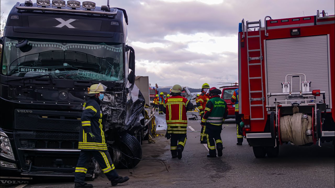 Tödlicher Verkehrsunfall auf der B462 bei Dunningen