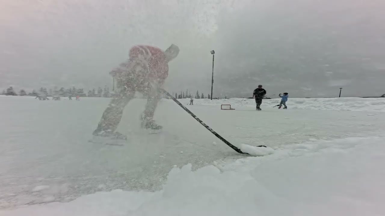 Bigwhite North Face 44 to Pond Hockey