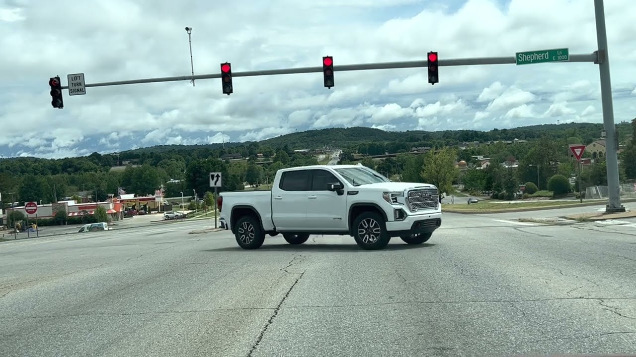 Fayetteville Arkansas - “Fastest Growing City In USA” According To? The Magazine  Builders Hired 🤣