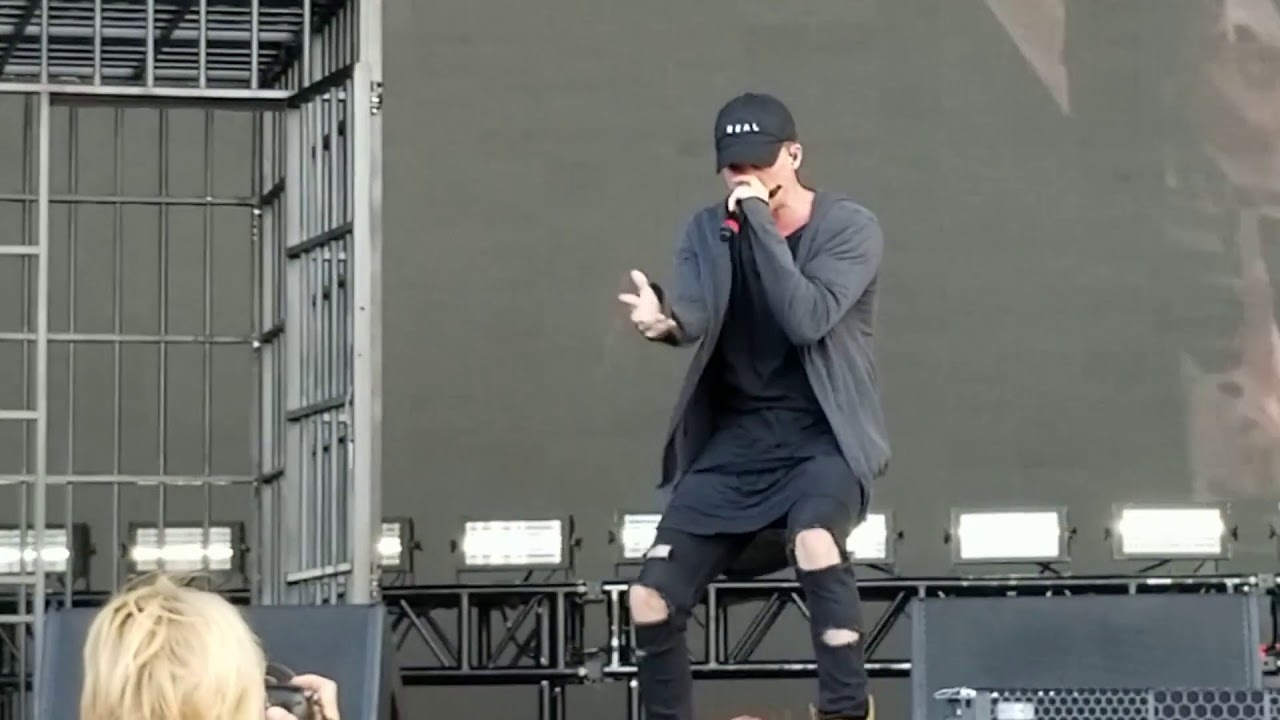 NF Live at Hangout Fest in Alabama - OUTCAST LIVE (show open)