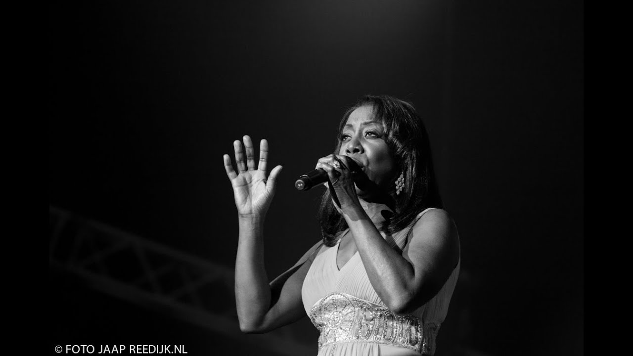 Window Of Hope - Oleta Adams ft  ZO! Gospel Choir (MasterPeace in Concert)