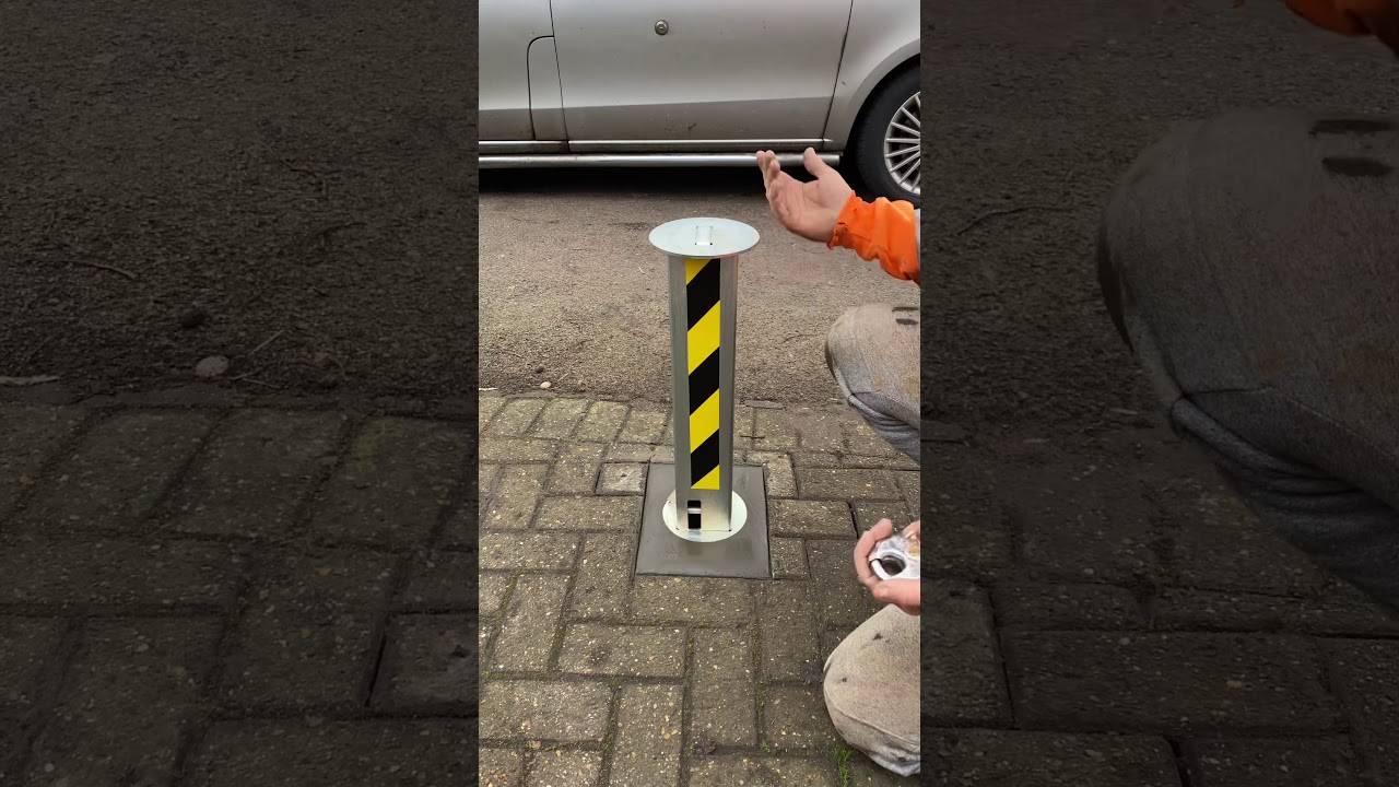 Telescopic security post from autolok