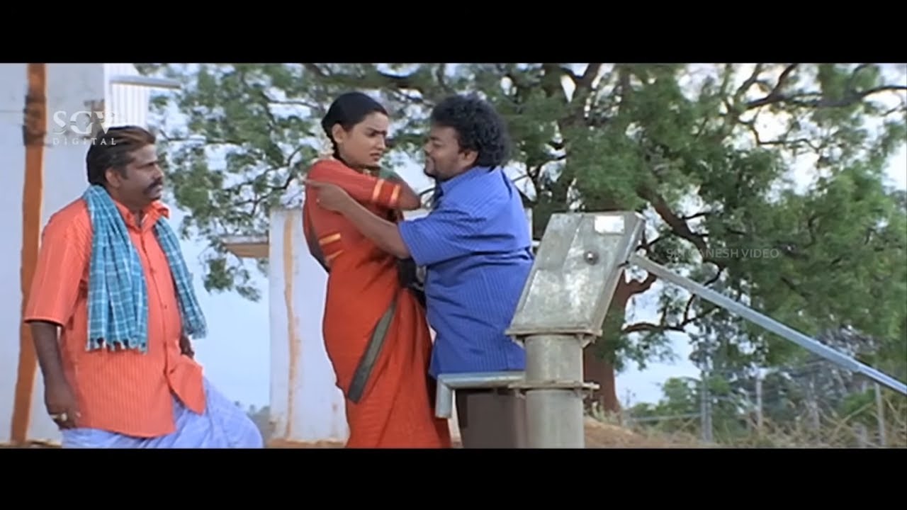ಸಹಾಯ ಮಾಡಲು ಹೋಗಿ ಒದೆ ತಿಂದ ಸಾಧು ಕೋಕಿಲ - Thayi Illada Thabbali Kannada Movie Comedy Scenes