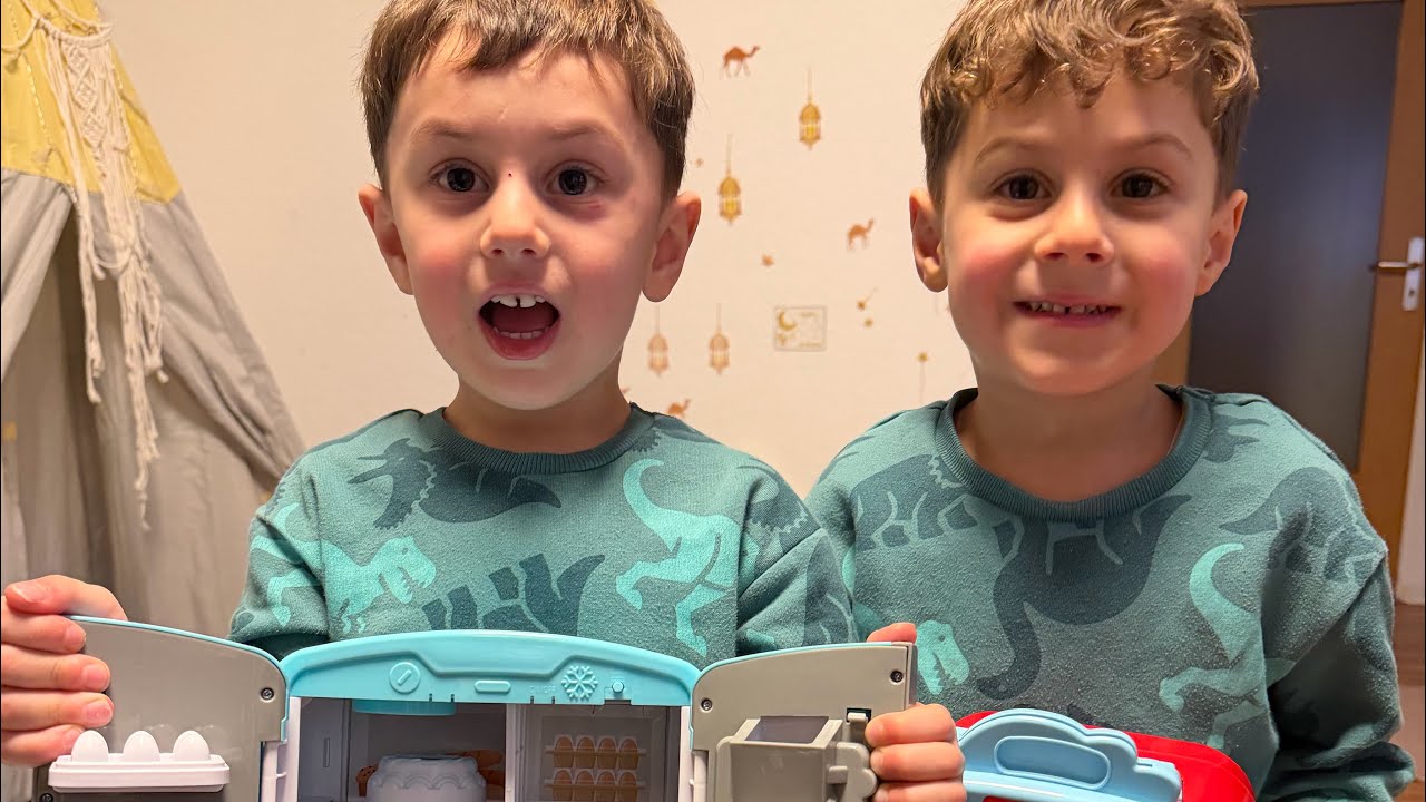 مفاجأة علي و ادم بألعاب😱❤️