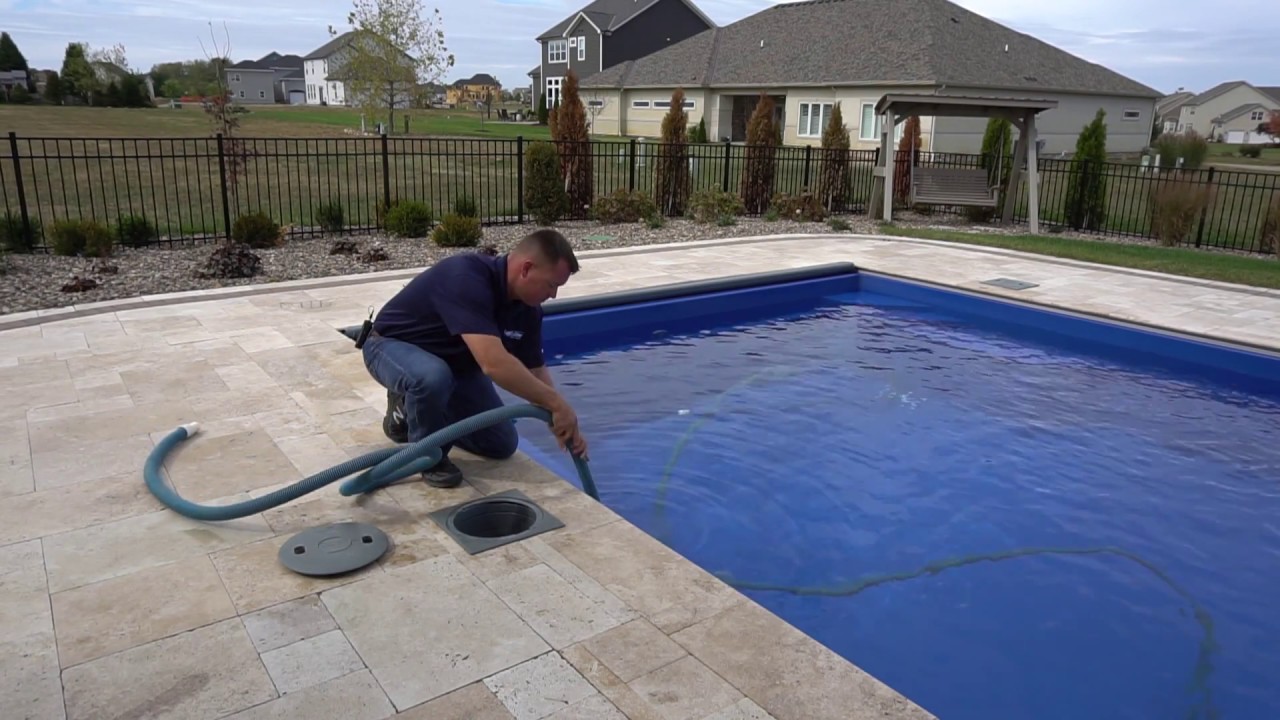 Pool School: Cleaning Your Pool : Vacuuming
