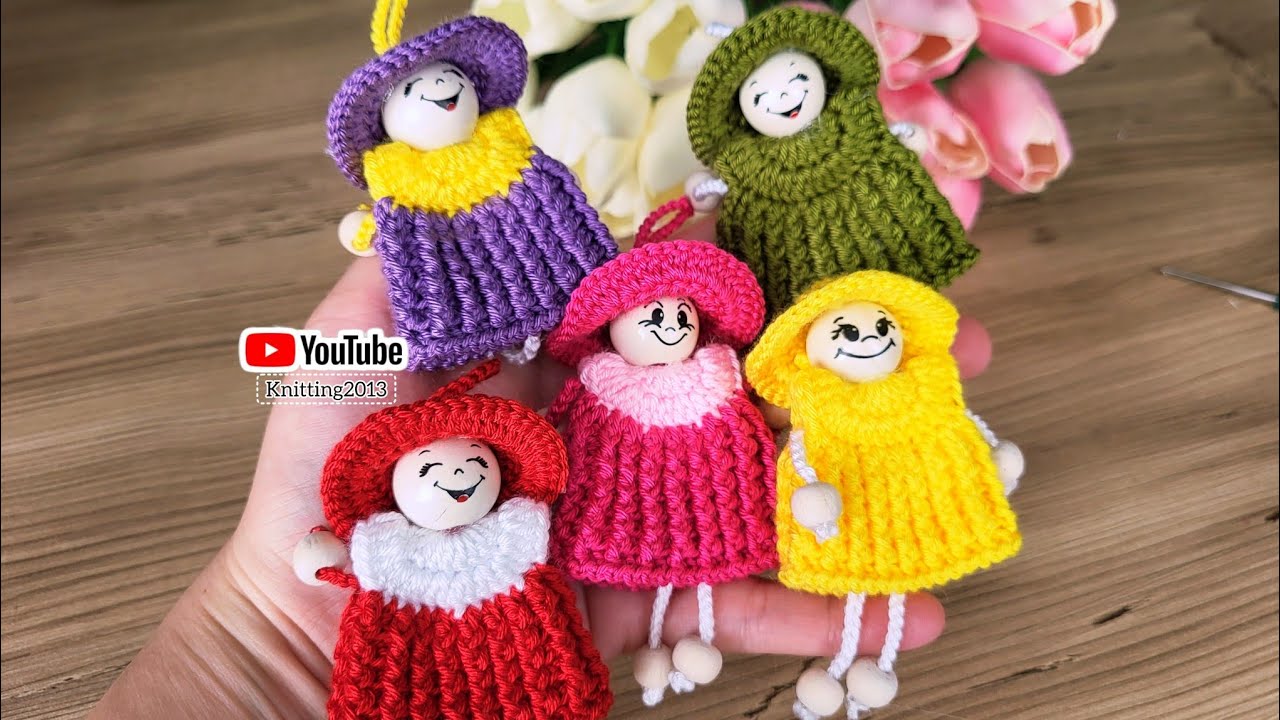 👒I made a girl keychain with a hat made of wooden beads and sold it right away. You will love it.👒