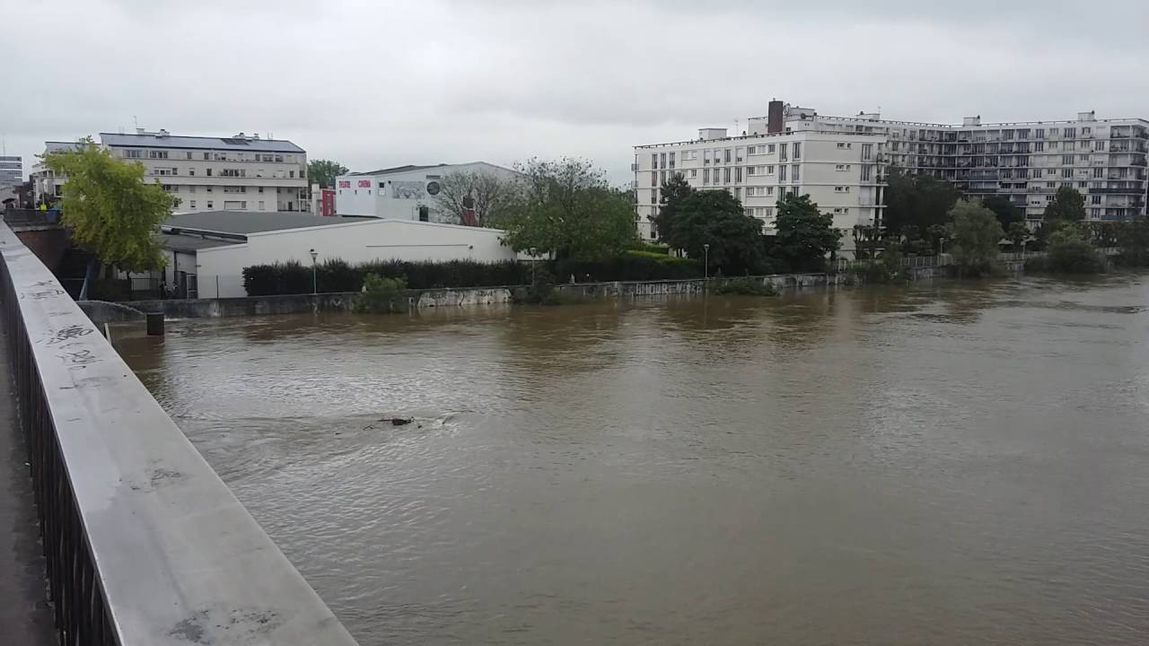 Inondations  CHOISY-LE-ROI(37)