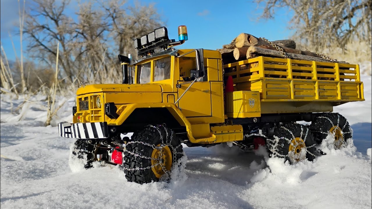 WPL B16 M35A2 Logging RC Truck With Snow Chains