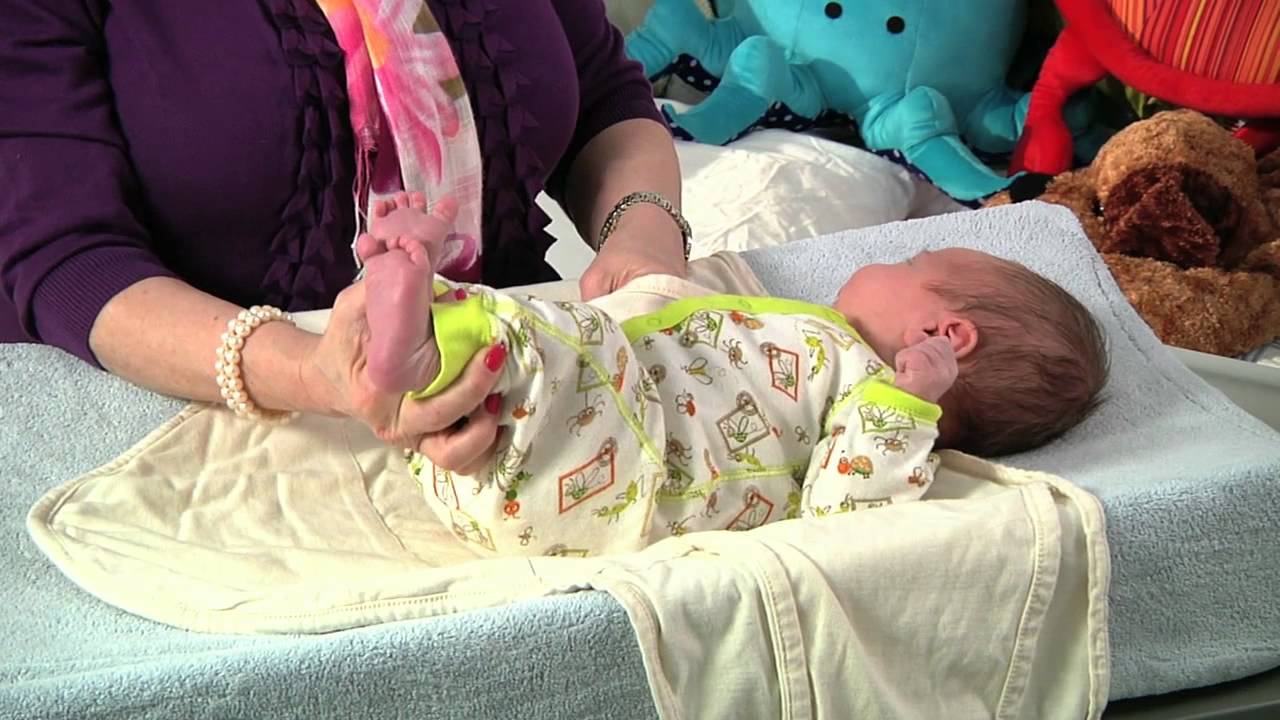Swaddling a Baby - Linda Richardson