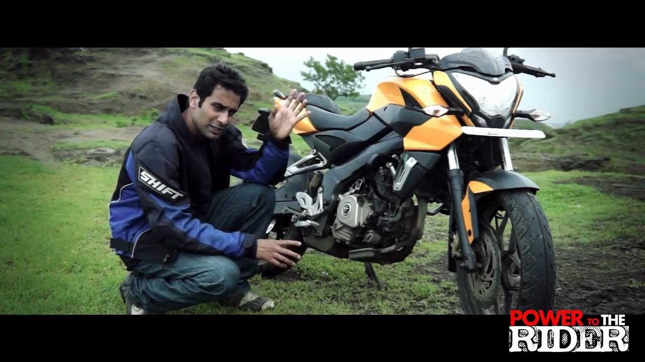 Pulsar 200NS Review by Power to the Rider.