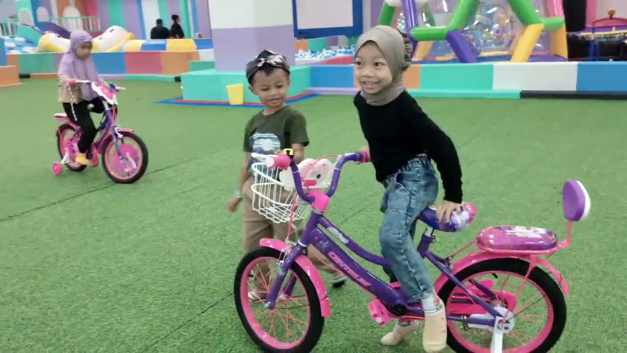 BERMAIN PLAYGROUND DI MANGGA DUA SQUARE #playground #manggaduasquare #23agustus2025