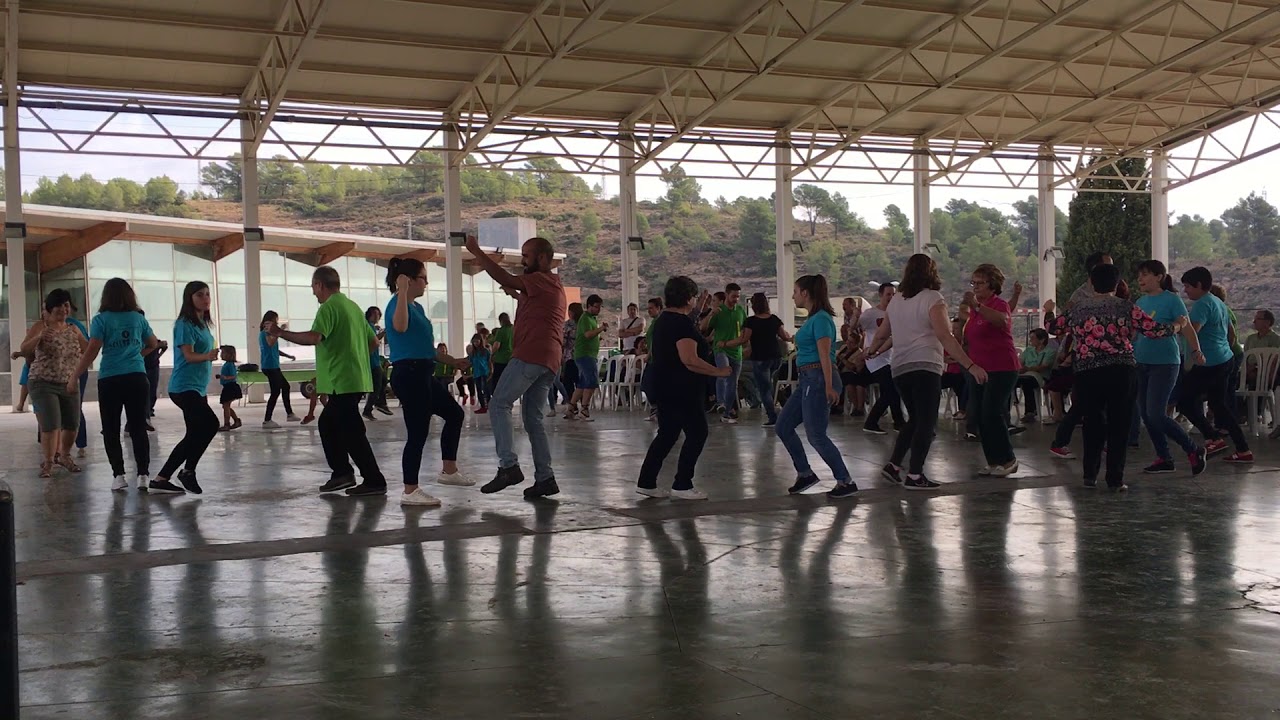 III Trobada de Rondalles (L'Alcora) - Pincelada de baile