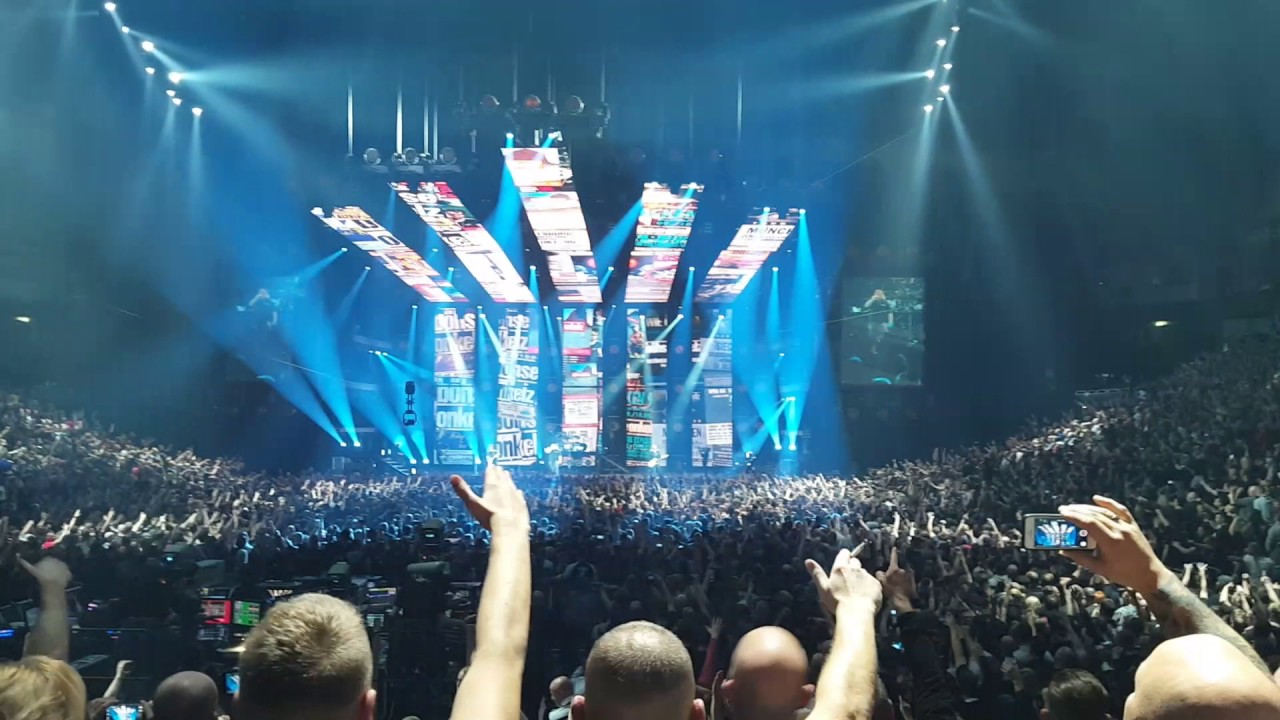 Böhse Onkelz - Wir ham' noch lange nicht genug [16.12.2016 Berlin Mercedes-Benz Arena]