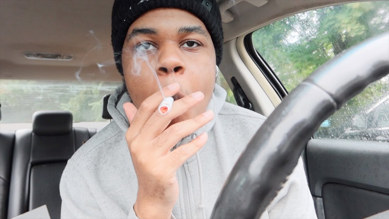 A RAINY day car smoke sesh... (Hotbox)