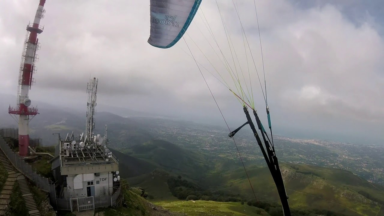 Larrun Paraglaiding