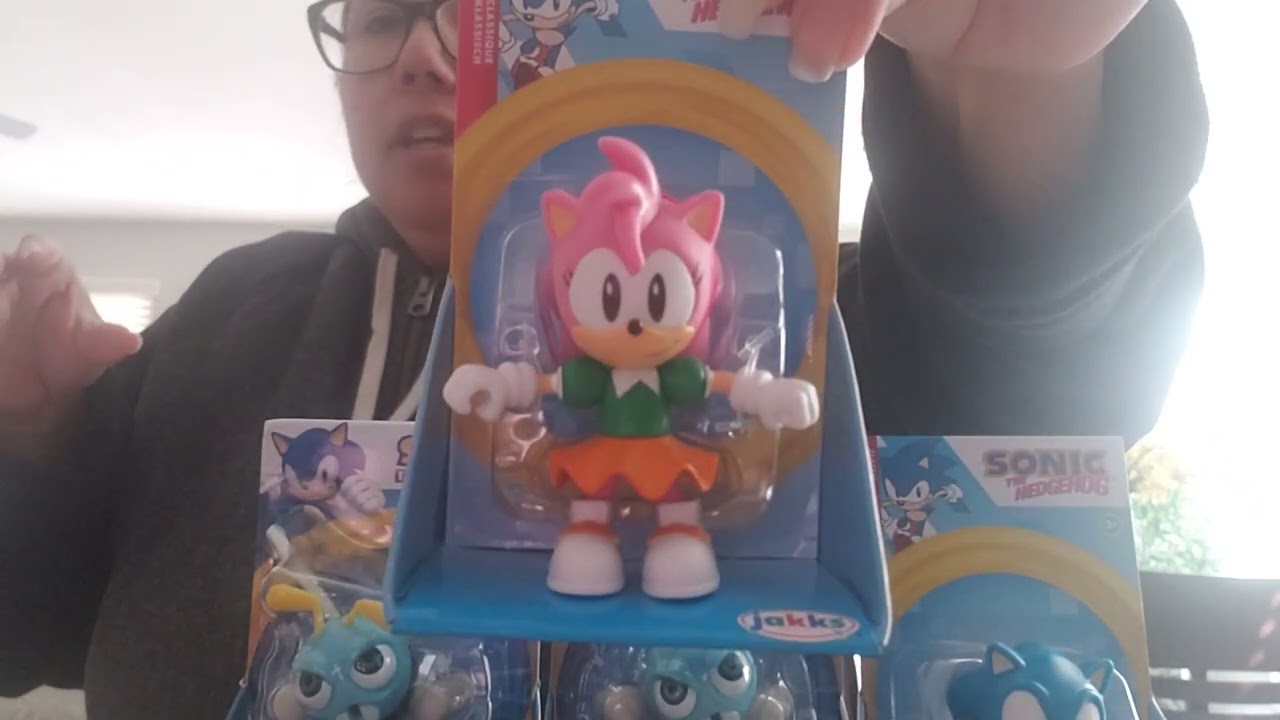 Jakks Pacific toys : sonic and super Mario Walmart check out lane 2.5 figures  hitting Walmart now
