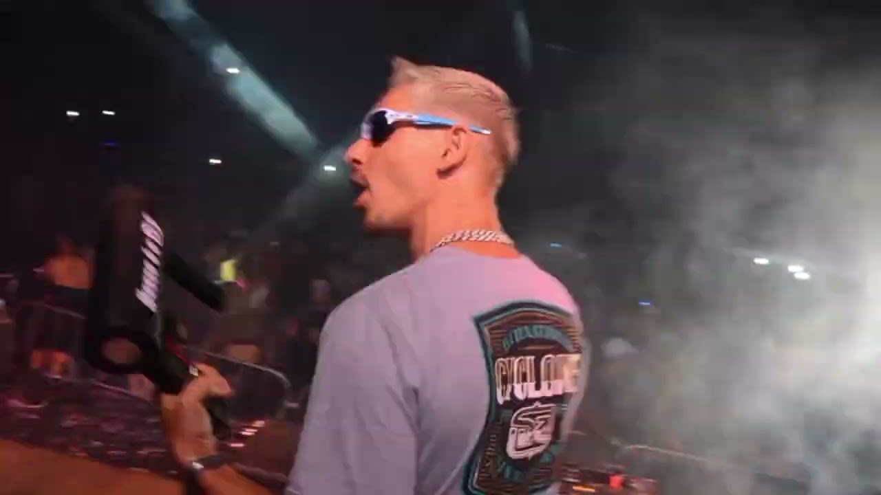 CHEIRO DE PNEU QUEIMADO-REMIX [ DJ VILÃO ] EletroFunk DJ ALEXANDRE BORGES Abellvoks Morrinhos GO