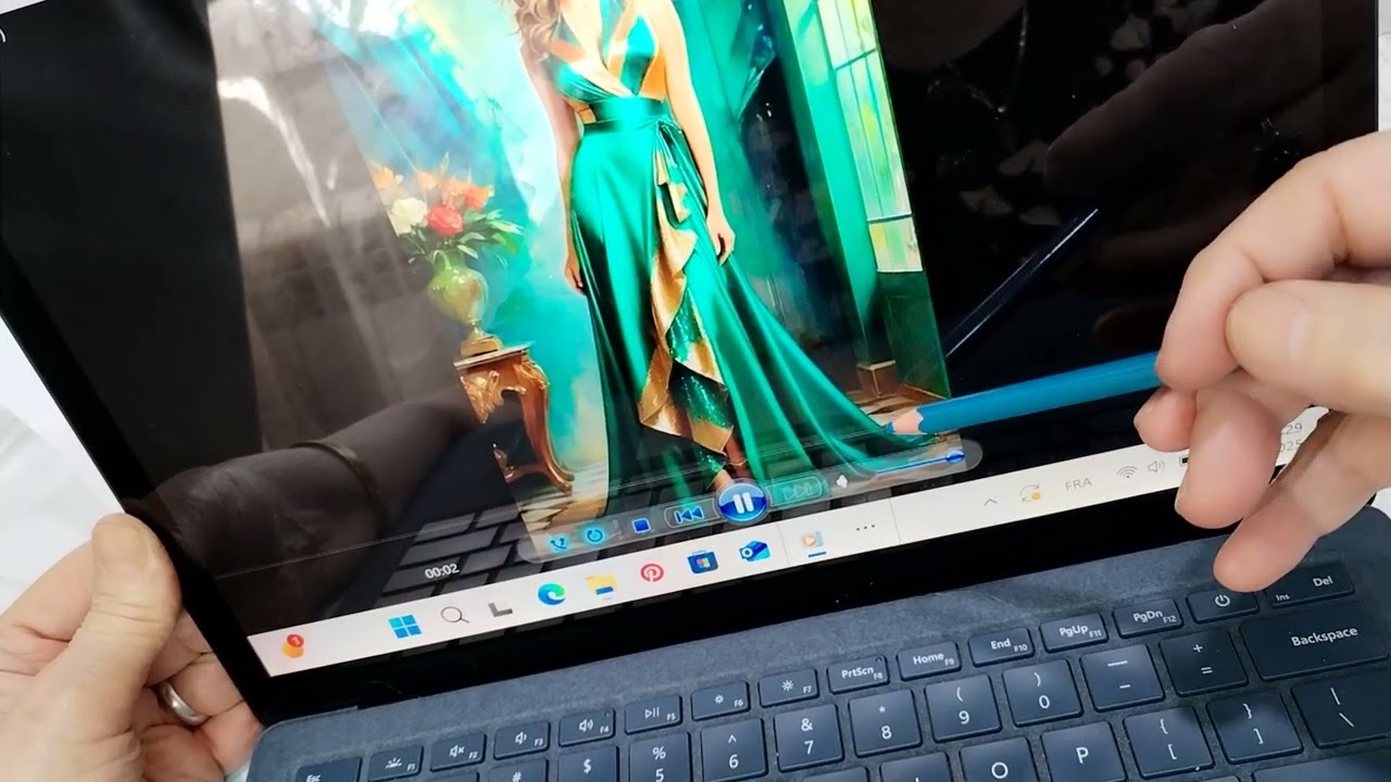 Alouane farida Boukourbane tracé no3 de la robe soirée avec panneau large