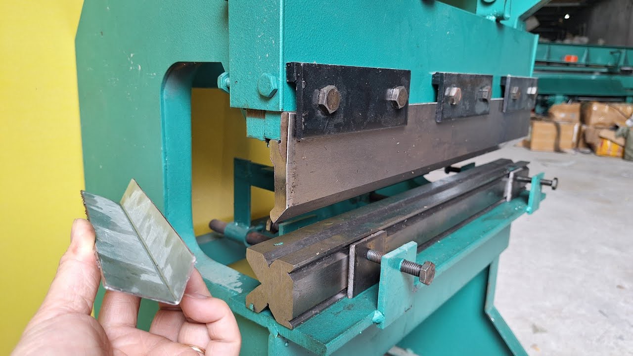 Máy chấn tôn gập mép tôn GIÁ RẺ HIỆU QUẢ KINH TẾ CAO