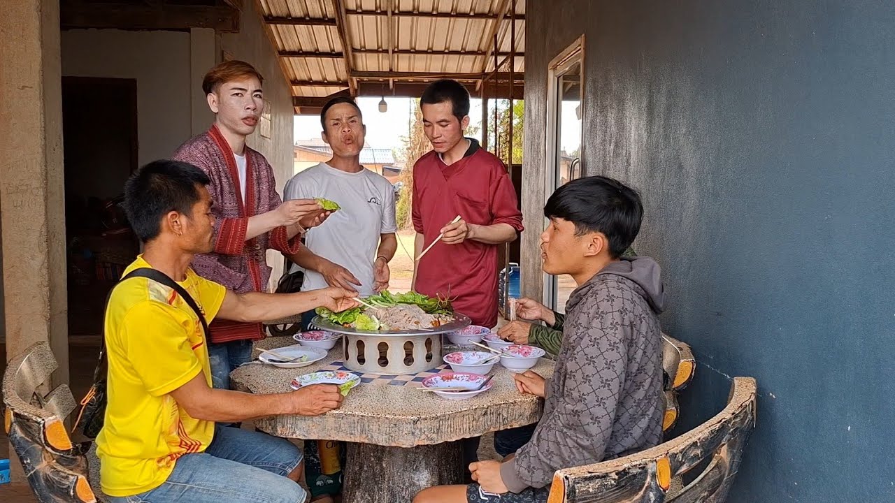 ตำเข้าปุ้นกินรอบบ่าย แช่บๆ