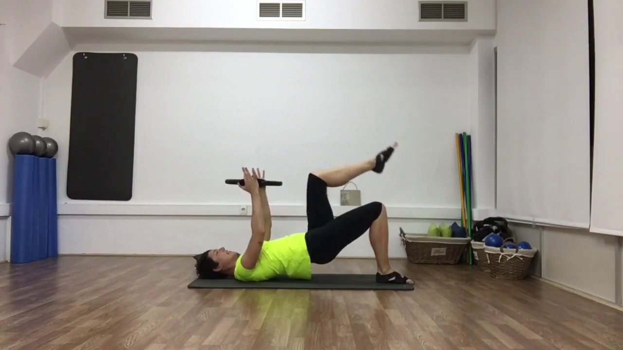 PILATES CON ARO MÁGICO