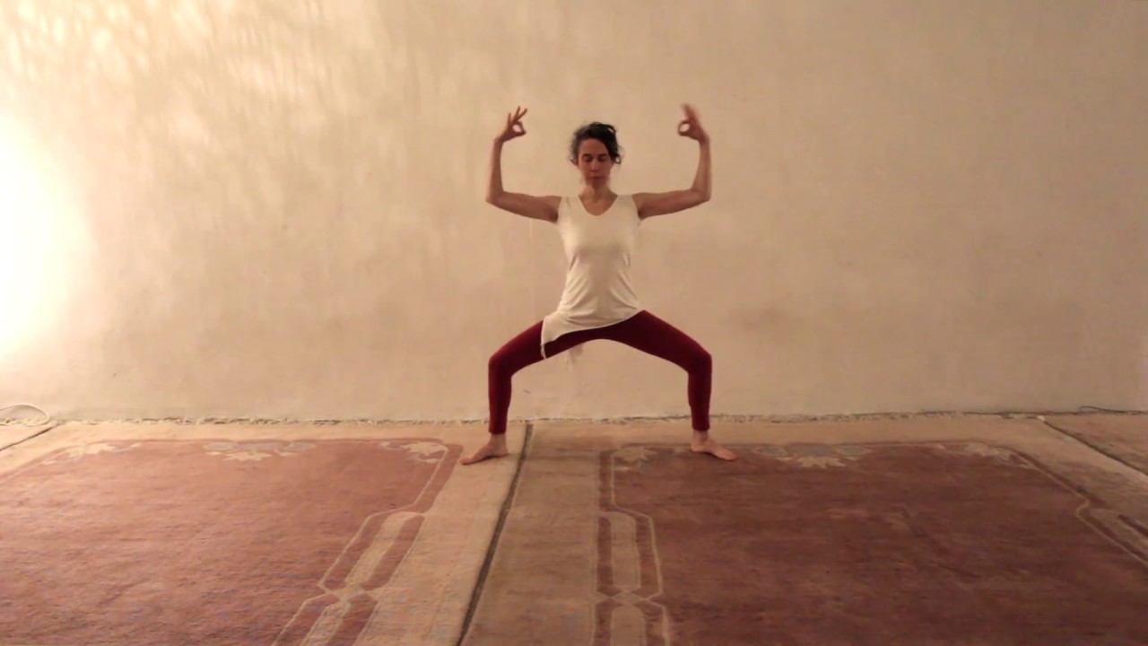Praan Danza - Secuencia de mudra y movimiento de Fedora con mantra de Manu Om