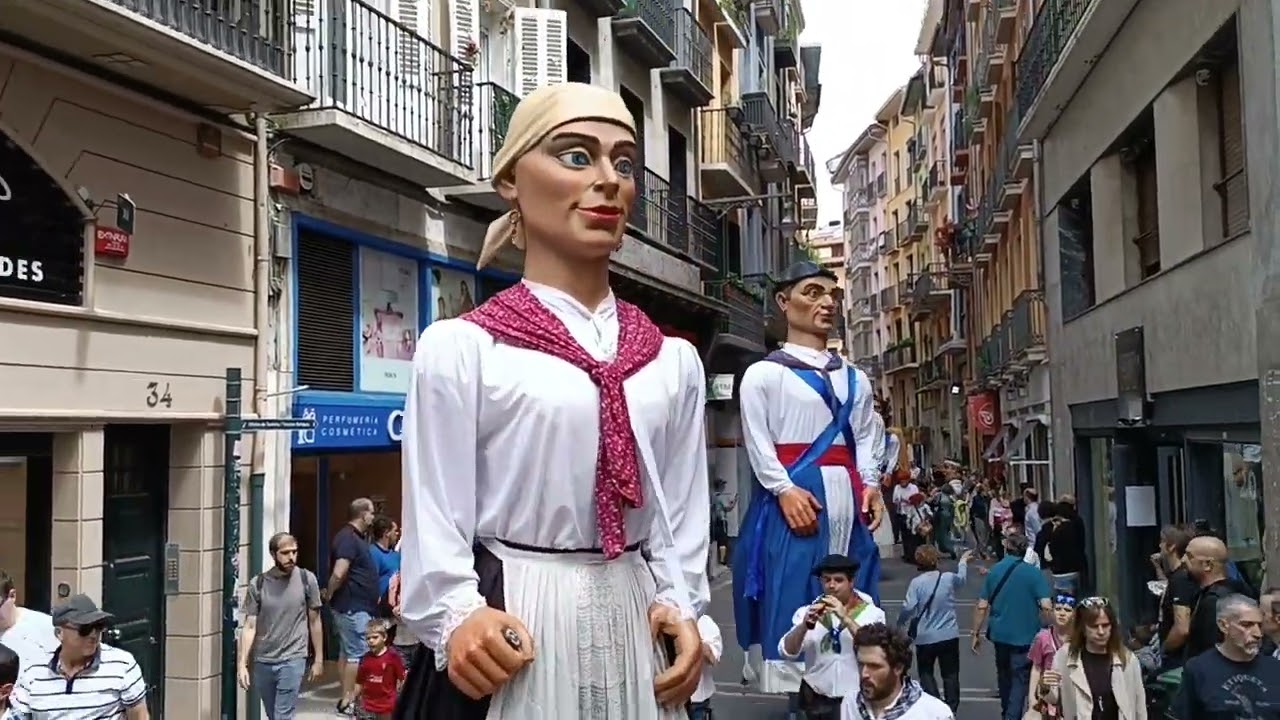 Gigantada Día de las Peñas 2023 Pamplona / Peñen Eguna