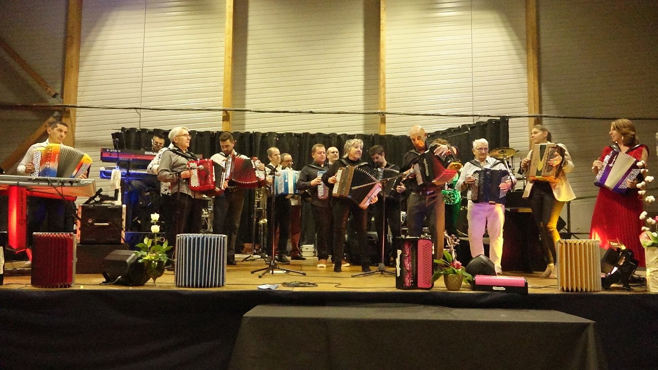 Beynat 10e gala Accordéon Passion Les Bruyères sept 2025 le final
