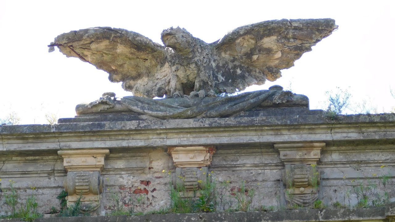 La casa del águila 🦅 Leyendas, historia y misterio! 🏚🦅🇺🇾 #parati #urbex #abandoned #fyp #terror