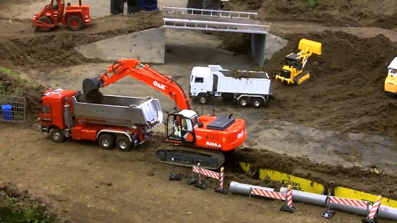 Intermodellbau 2013 Dortmund Westfalenhalle Teil 3  RC Baustellenfahrzeuge