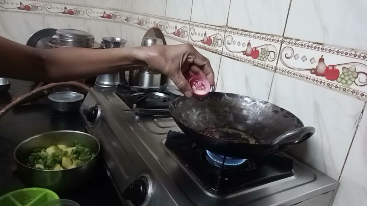 Aaj ki rasoi mein sem aalu ki sabji