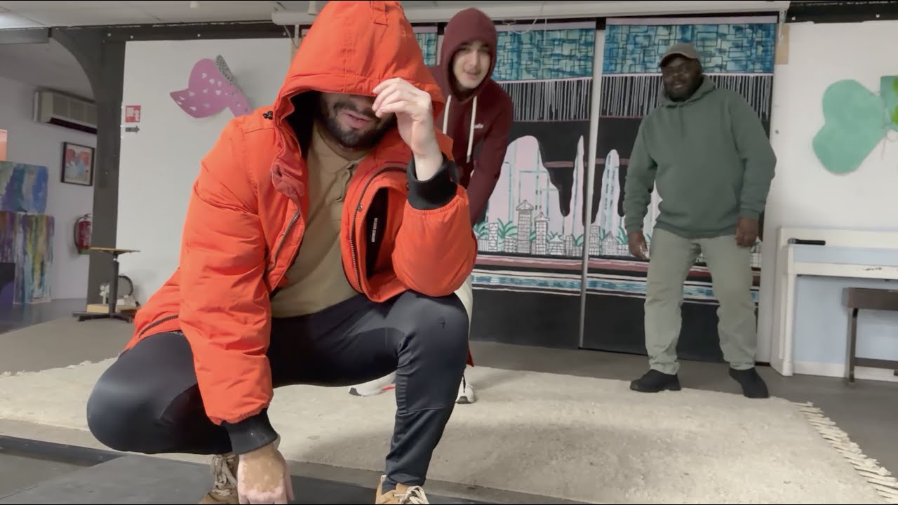 Motion - Lean Back