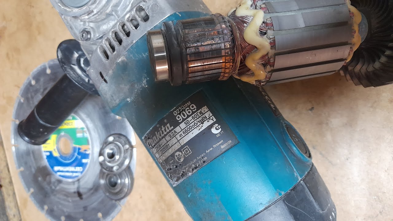 Искрит и жрёт щётки болгарка. Замена якоря на УШМ Makita 9069.