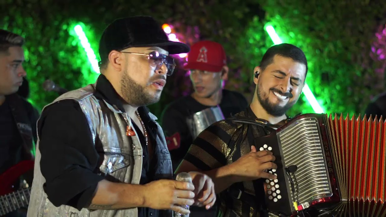 Yader Romero & Luis Campillo - Solo Pienso En Tenerla