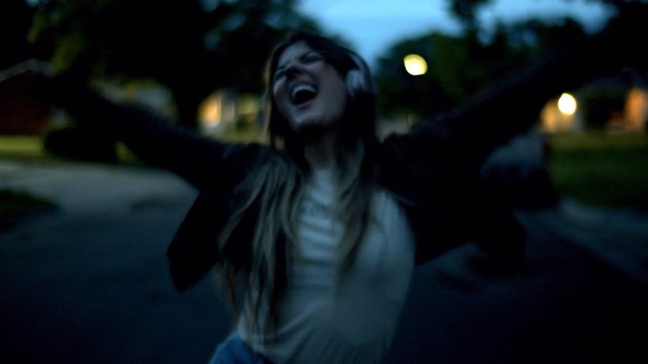 Monnie  &ndash;  Cherry (Official Music Video)
