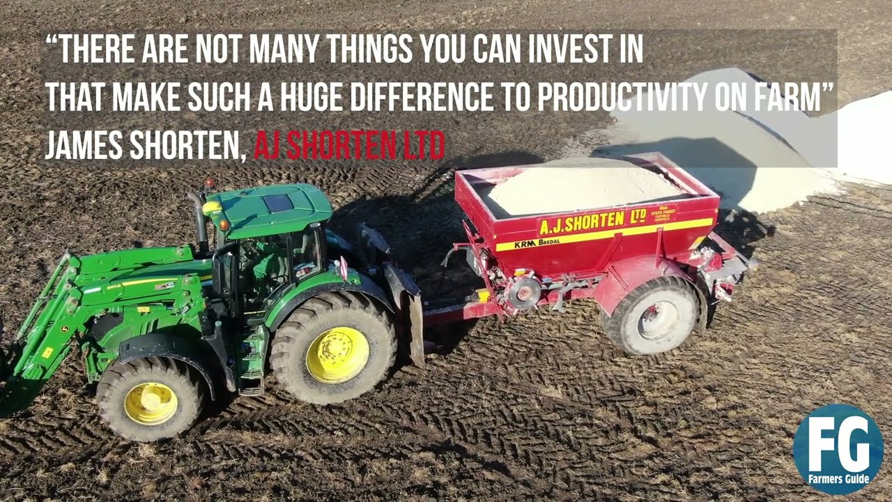 Farmers Guide visits Contractor using KRM Siwi automatic hitch