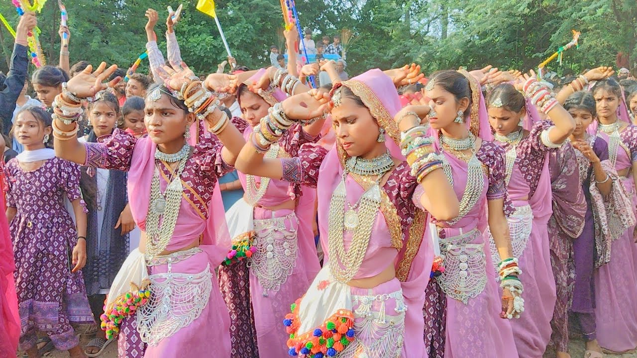 धमाकेदार आदिवासी डांस वीडियो 2026 !! Adivasi shadi ka femas dance video 2026 आदिवासी सुपरस्टार डांस