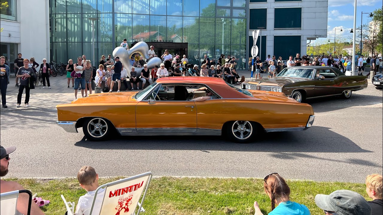 Cruising in Kungälv 2023, beautiful day with dosta