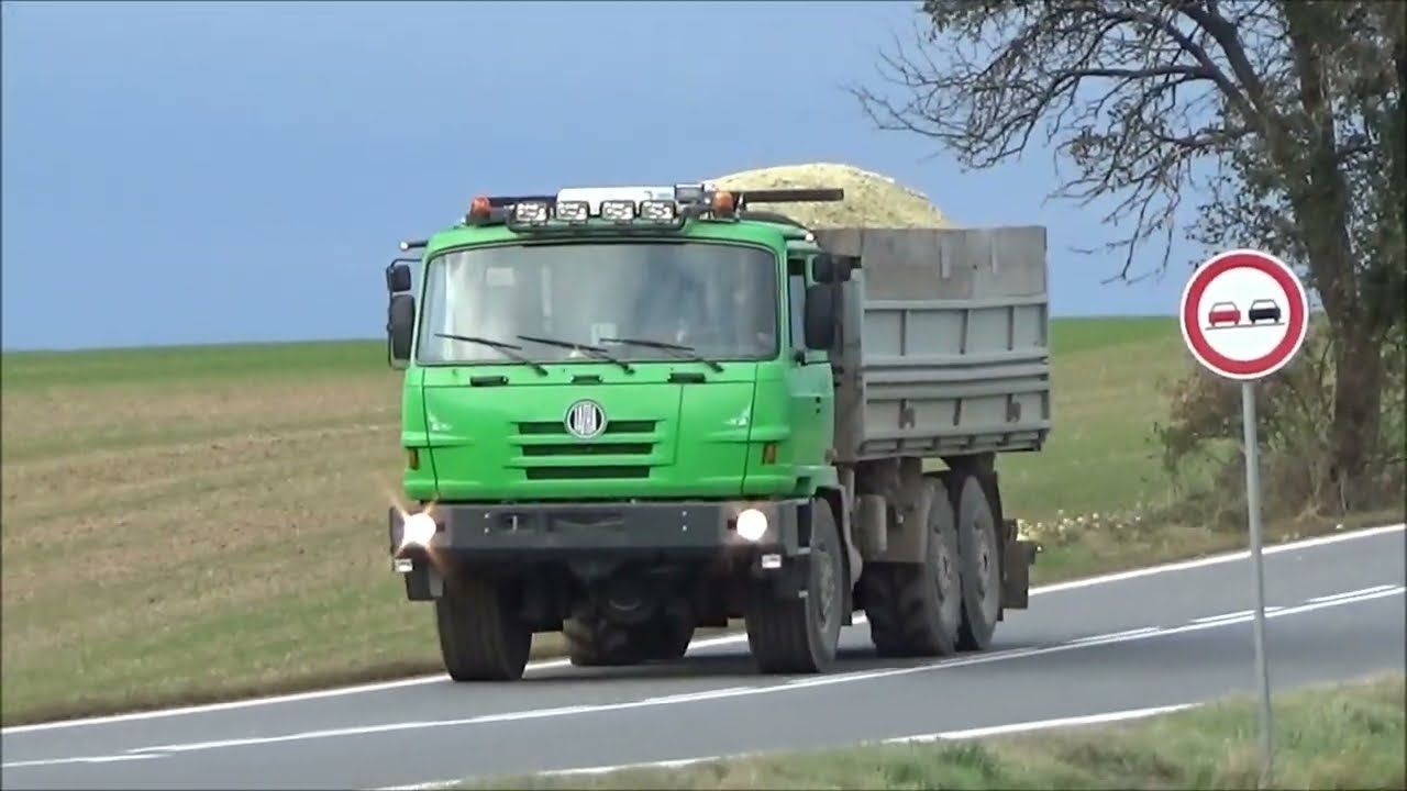 Siláže 2022 - New Holland FR 9060 a JCB Fastrac 7200