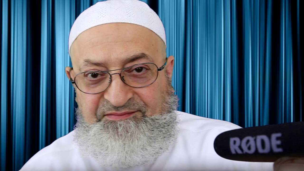 جيل صادق يصف ملا علي قاري بناصر السنة وقامع البدعة وقاري يصف ابن تيمية بشيخ الاسلام