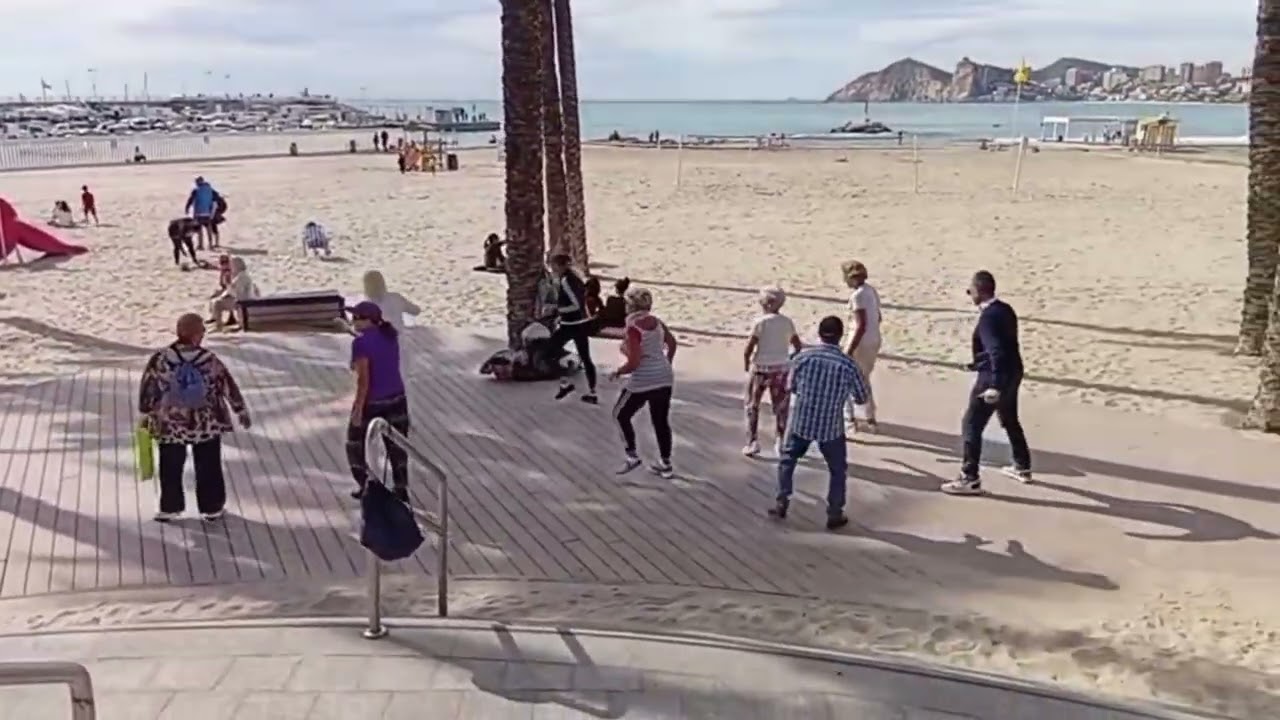 Benidorm, baile en la playa 