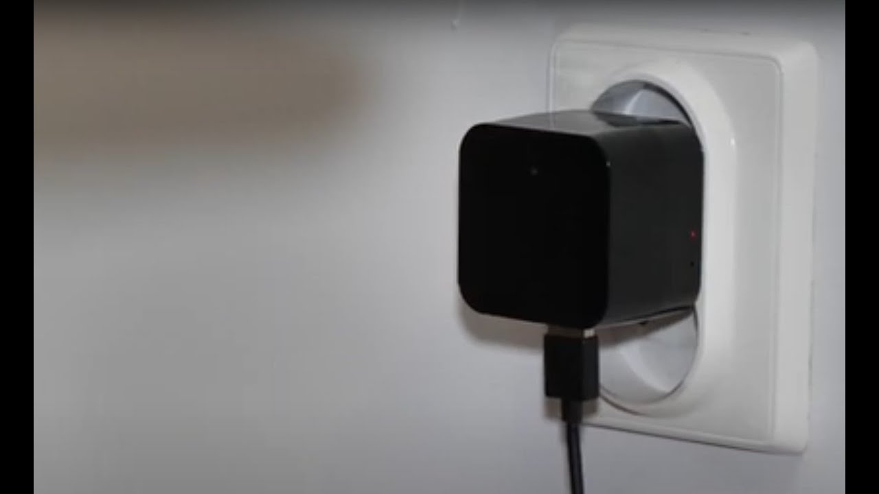 Sprytnie ukryta kamera w zwykłej ładowarce do telefonu z własnym Wi-Fi