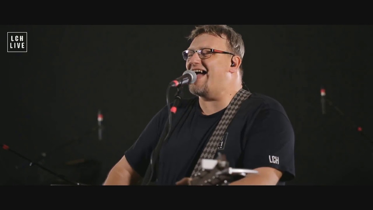 On je živý :: LCH live!