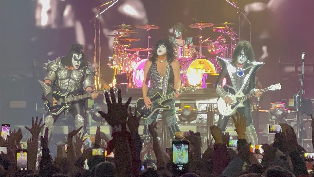 KISS - Detroit Rock City @Movistar Arena Chile 2022 4K 60FPS