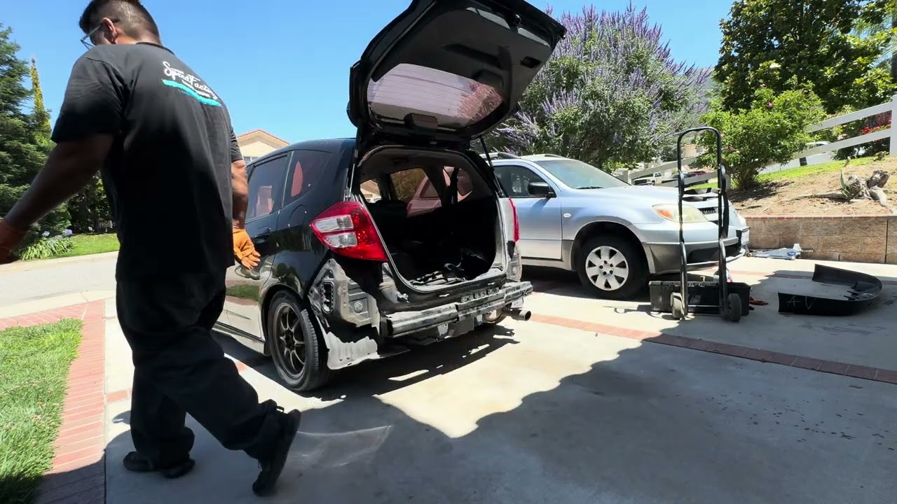 JDM Honda Fit Jazz RS rear bump install on USDM Honda Fit GE8