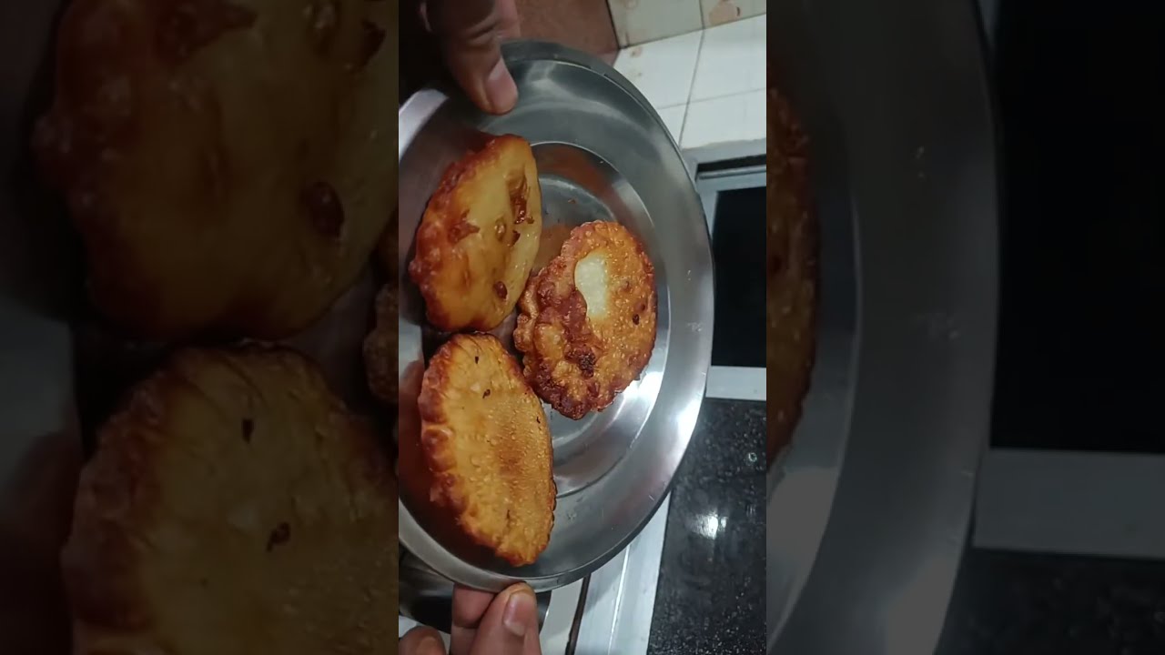 Making of Pakwan for Holi.😊