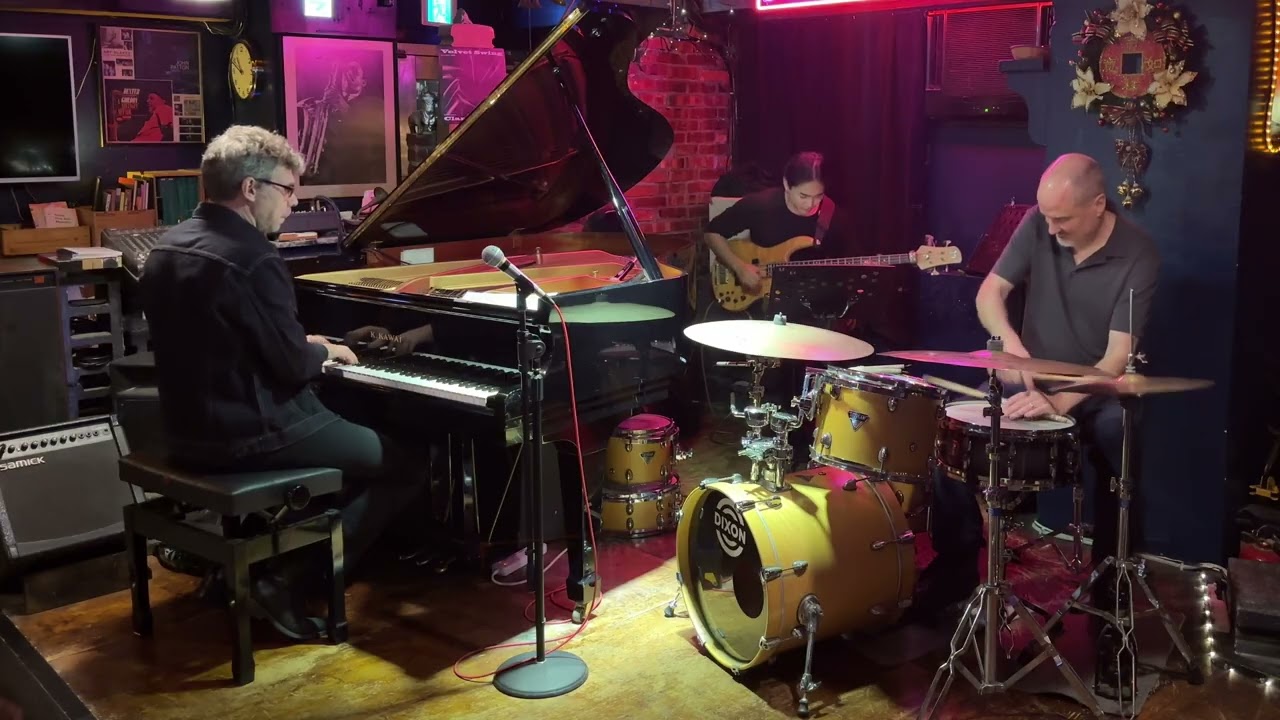 CARAVAN - ANDREW PAGE TRIO
