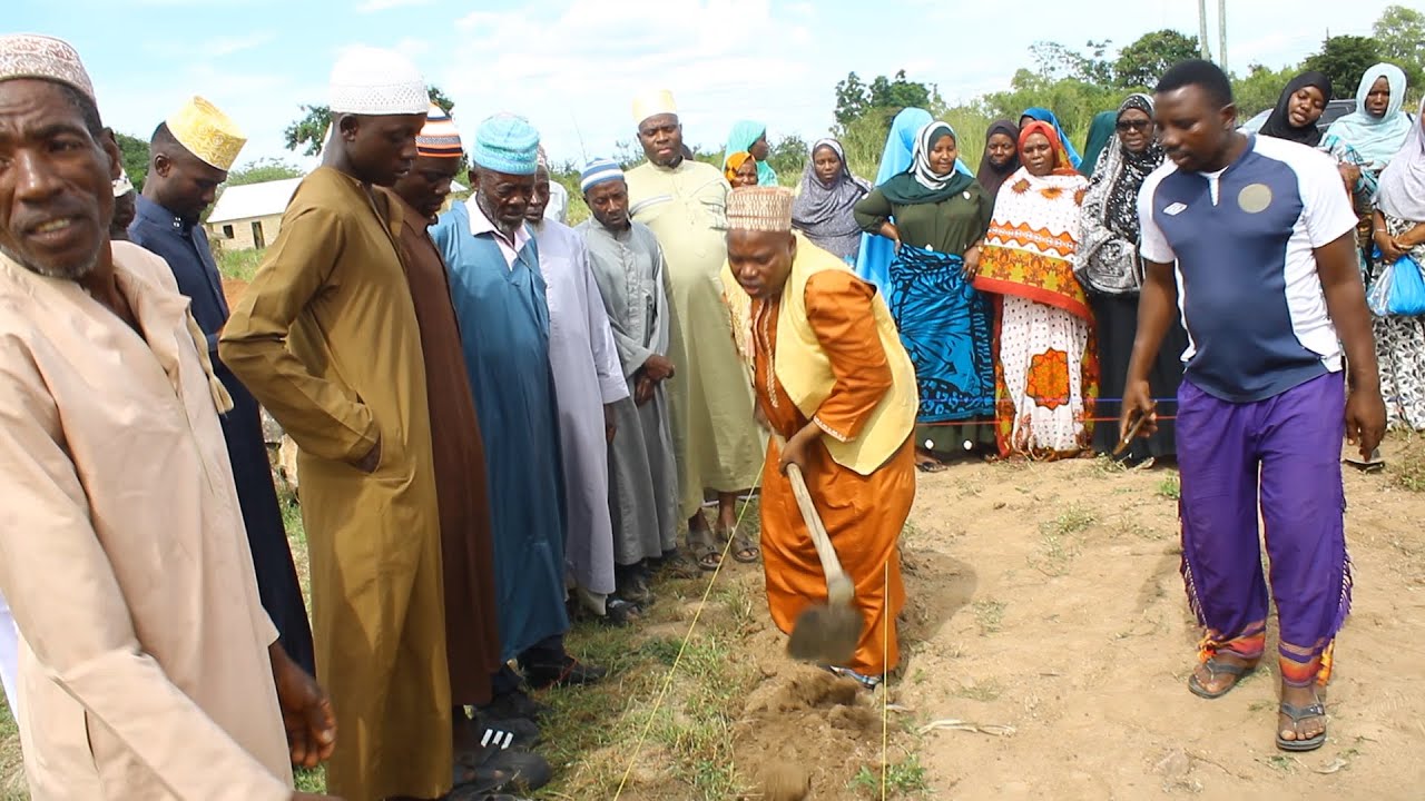 BAADA YA MIAKA KUSWALI CHINI YA MTI, HATIMAYE CHAMVWA KUJENGEWA MSIKITI NA BAKWATA