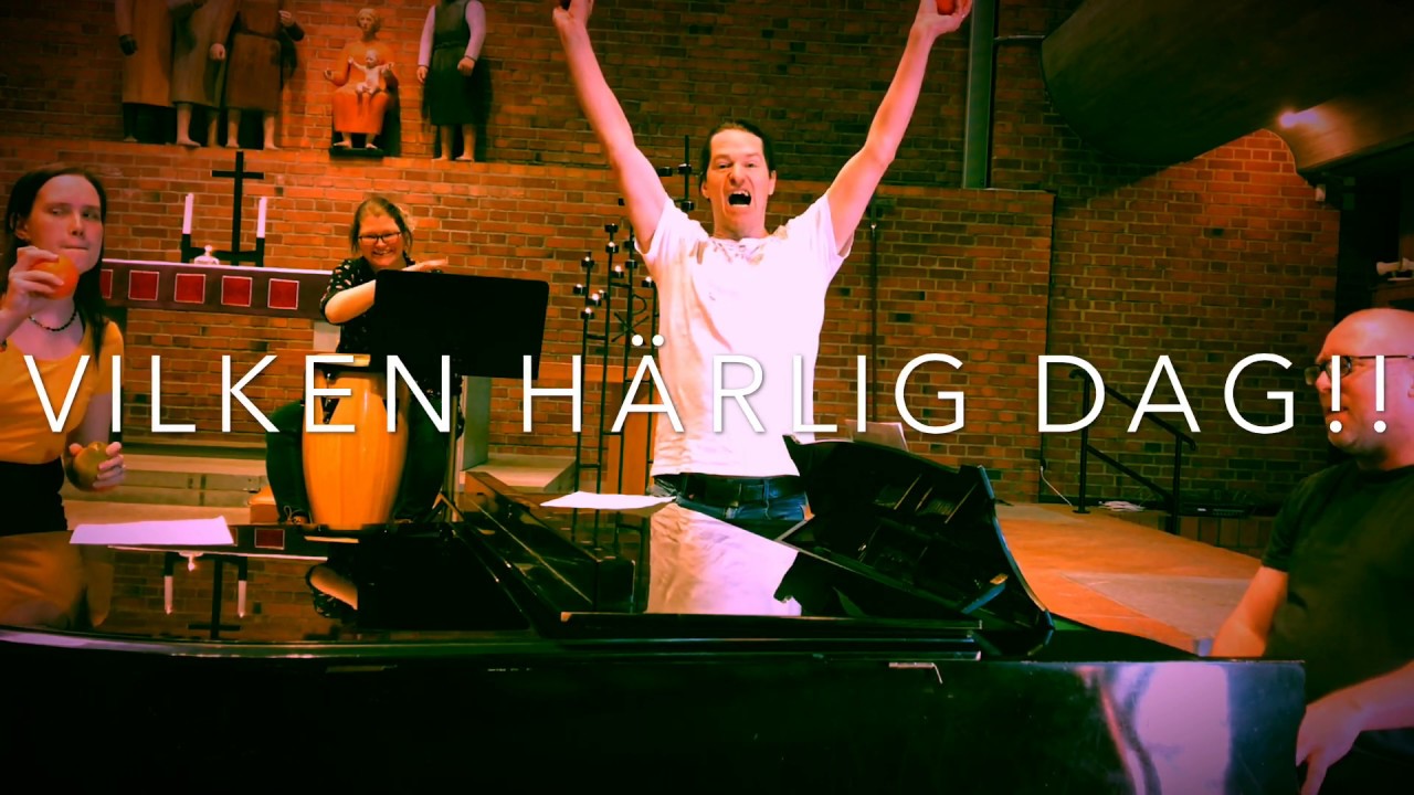 Trädet dansar sjunger